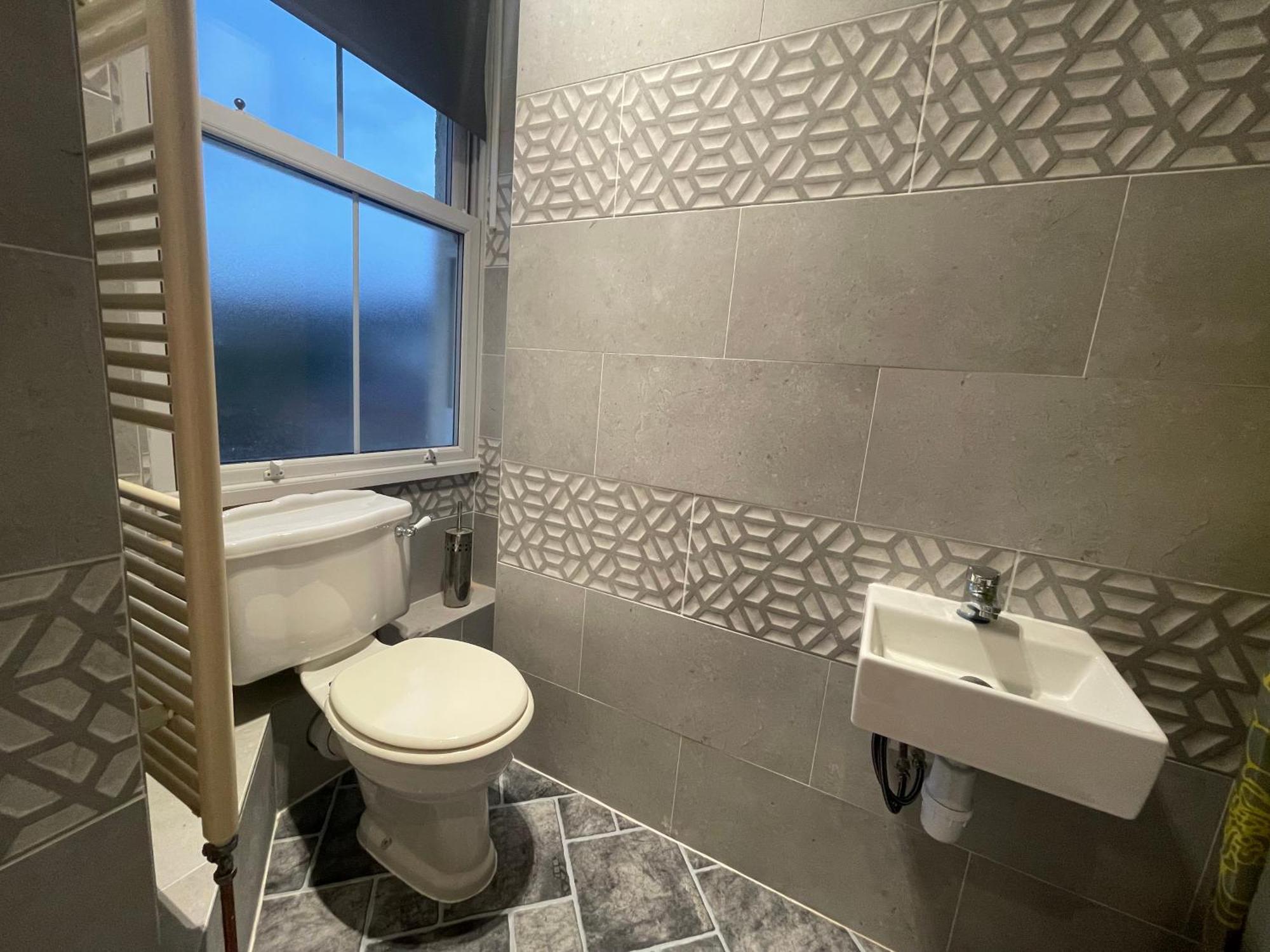 Room With Private Bathroom And Shared Kitchen Лондон Екстериор снимка